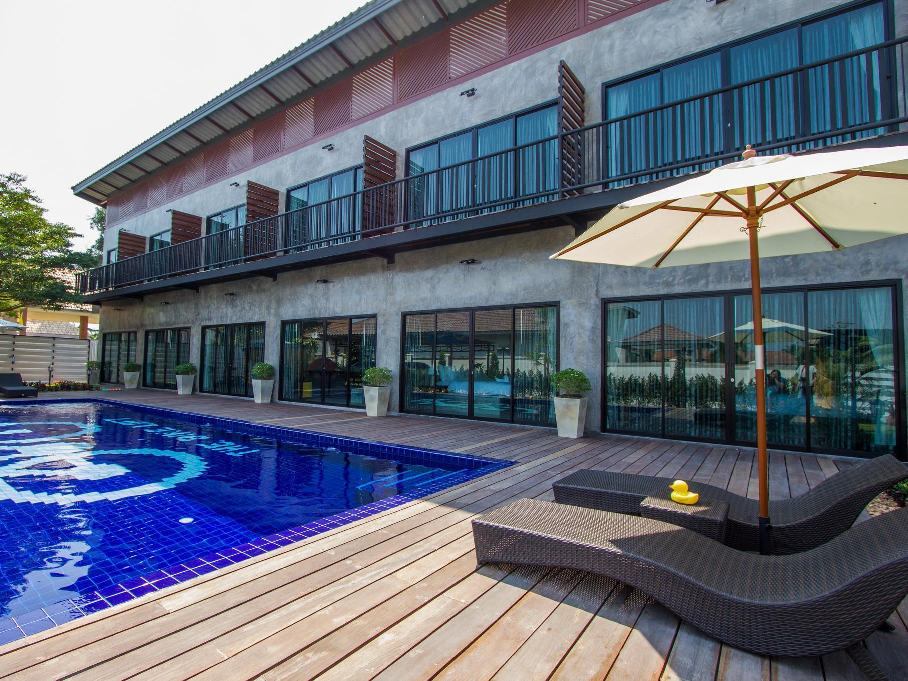 The Bike Loft Family Hostel Hua Hin Ngoại thất bức ảnh